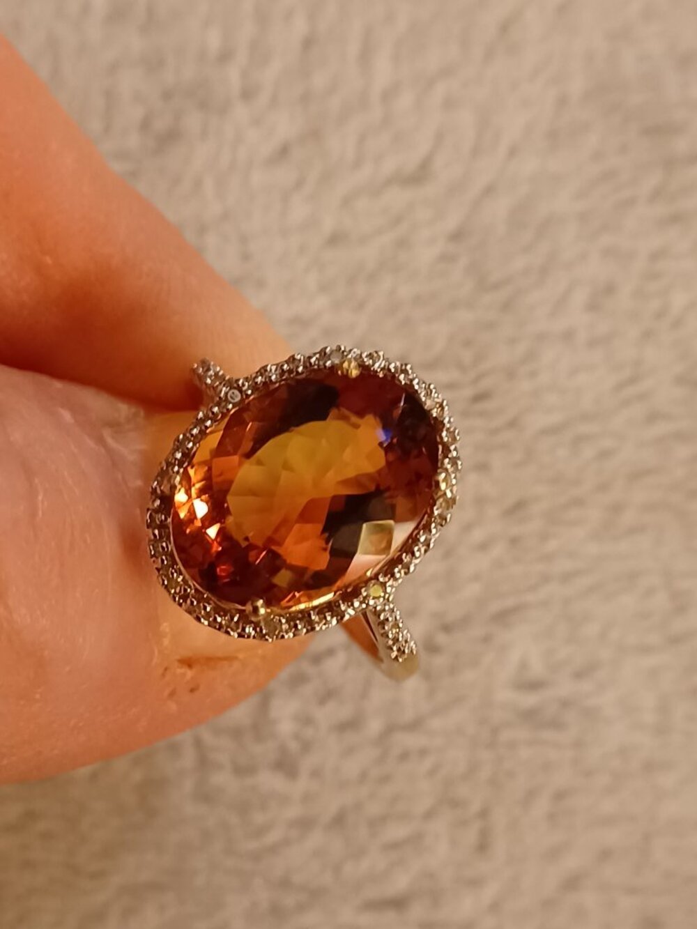 10k YG RJW Spinel Topaz Ring - Picture 4 of 9
